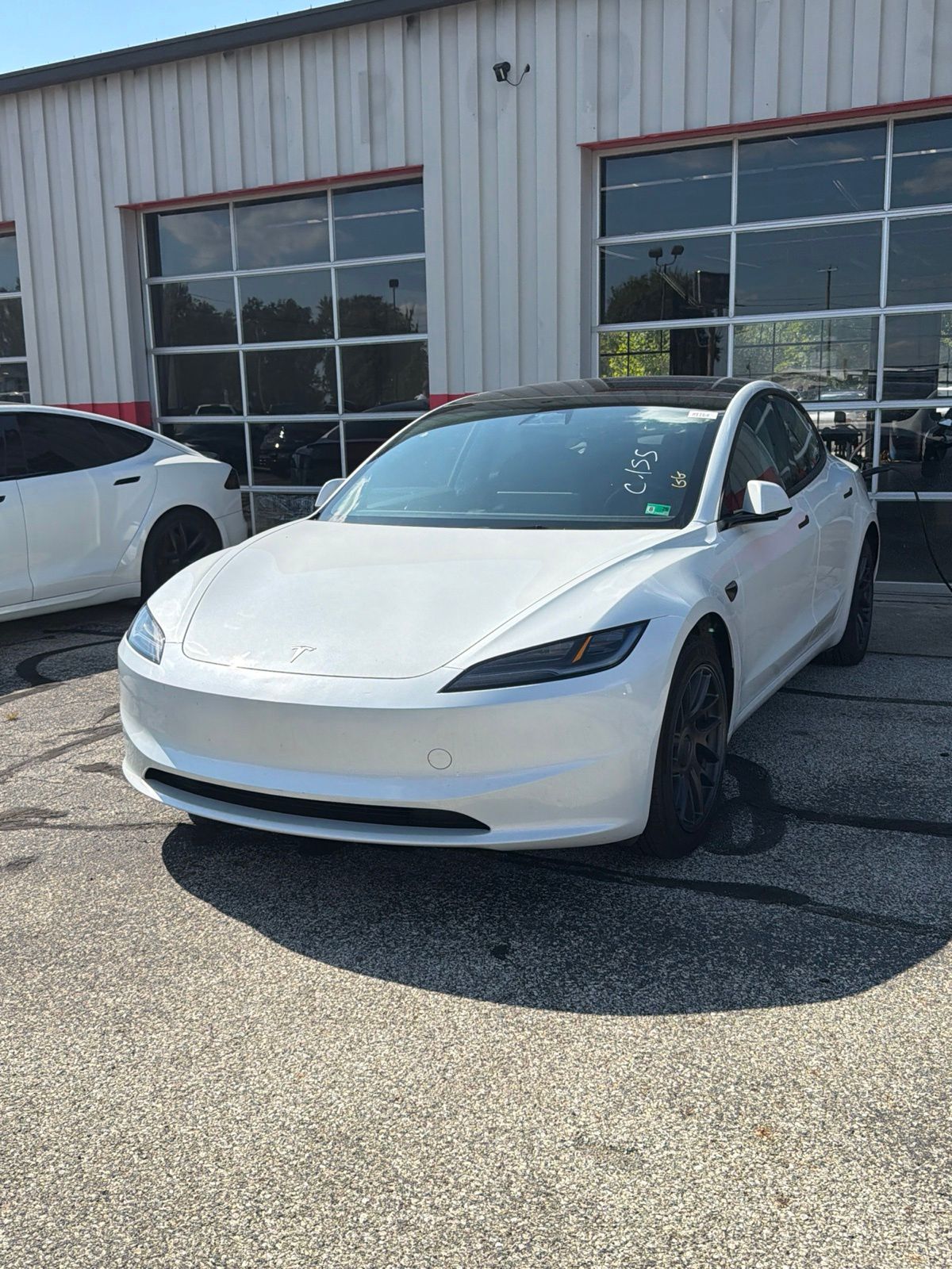 tesla model 3 2025 5YJ3E1EA4SF061183 image tesla model 3 2025 5YJ3E1EA4SF061183 image
